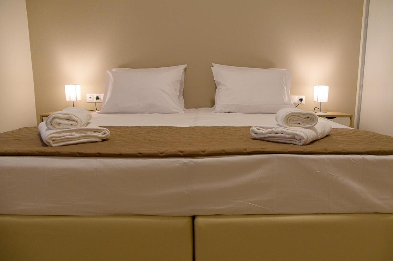 Uni Island - City Center Suites Heraklion Exterior foto
