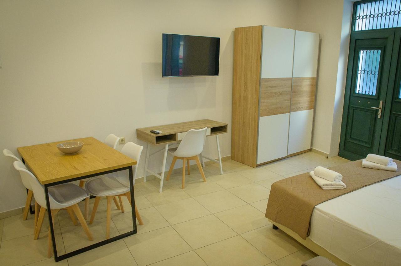 Uni Island - City Center Suites Heraklion Exterior foto